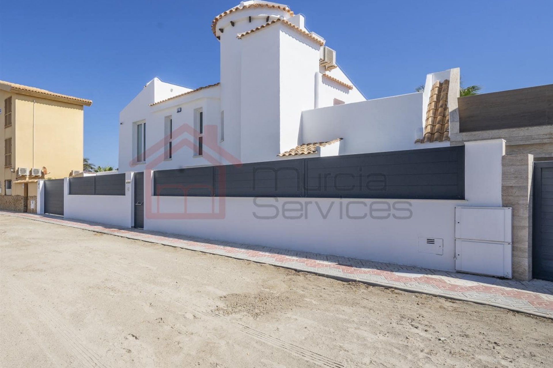 Reventa - Villa -
La Manga del Mar Menor - Costa Calida