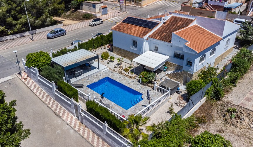 Reventa - Villa -
La Marina - Costa Blanca