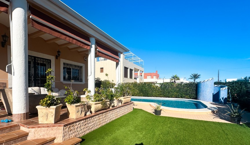 Reventa - Villa -
La Mata - Costa Blanca