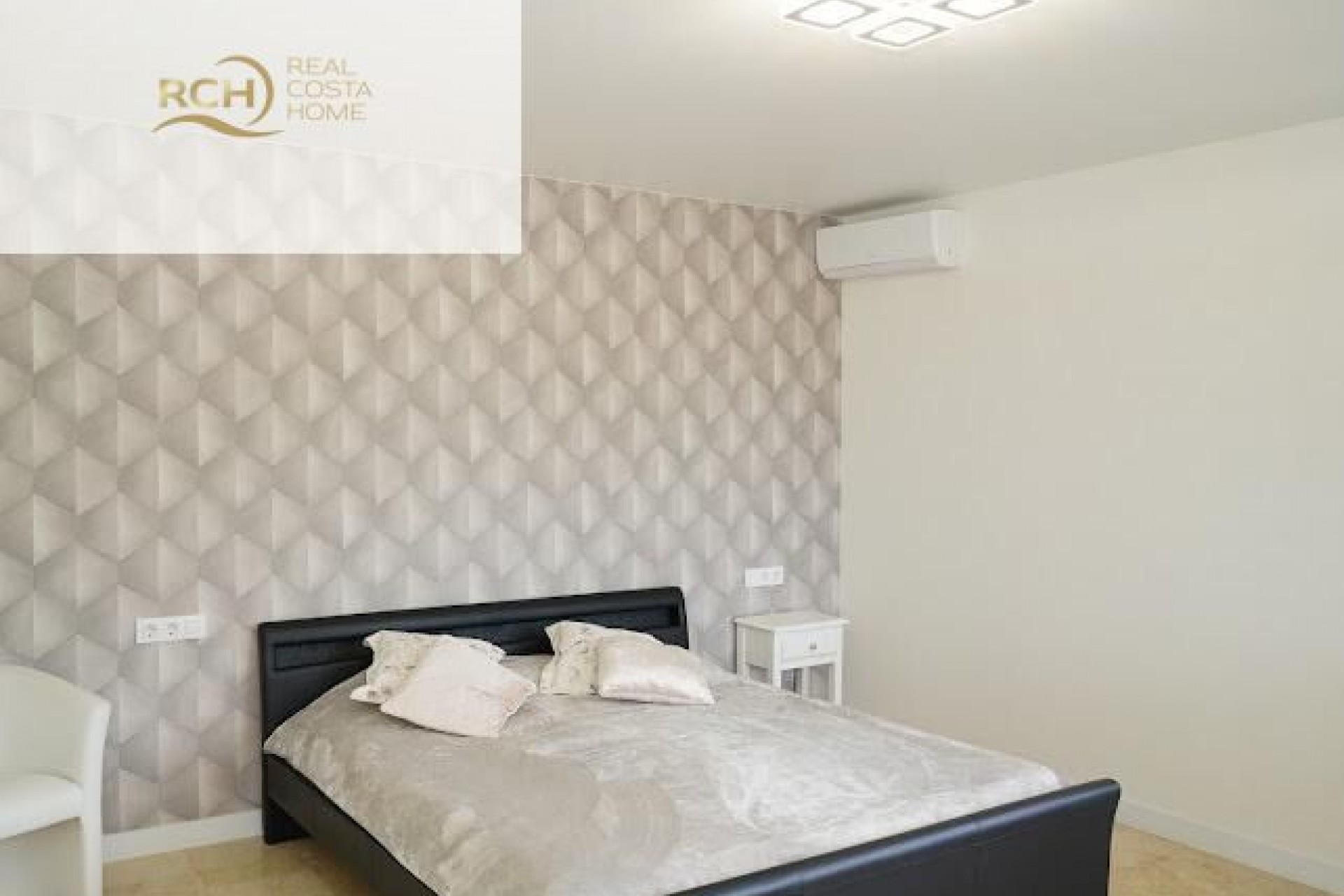 Reventa - Villa -
La Nucía - Montebello - Nou Espai