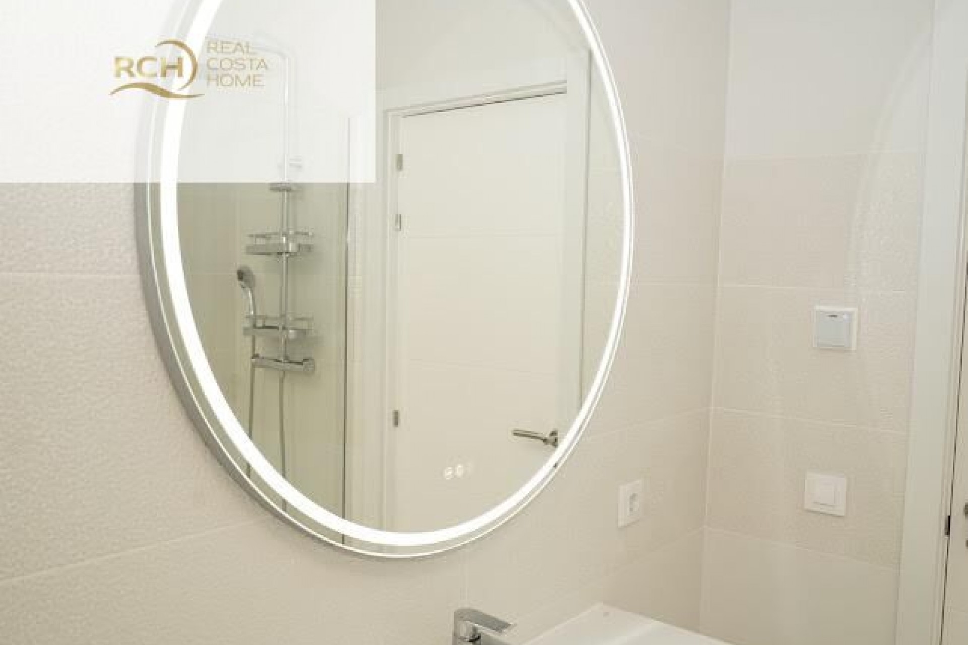 Reventa - Villa -
La Nucía - Montebello - Nou Espai