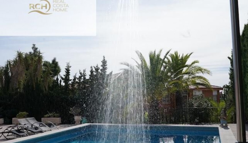 Reventa - Villa -
La Nucía - Montebello - Nou Espai