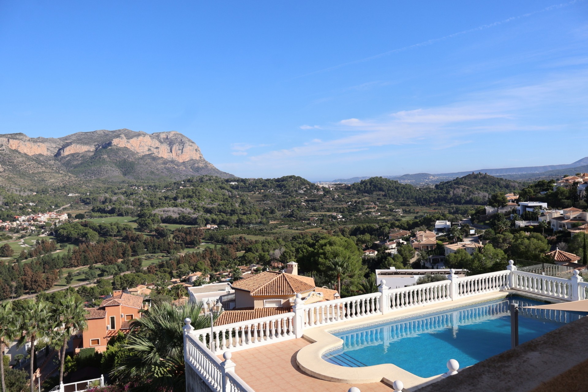 Reventa - Villa -
La Sella Golf - Inland