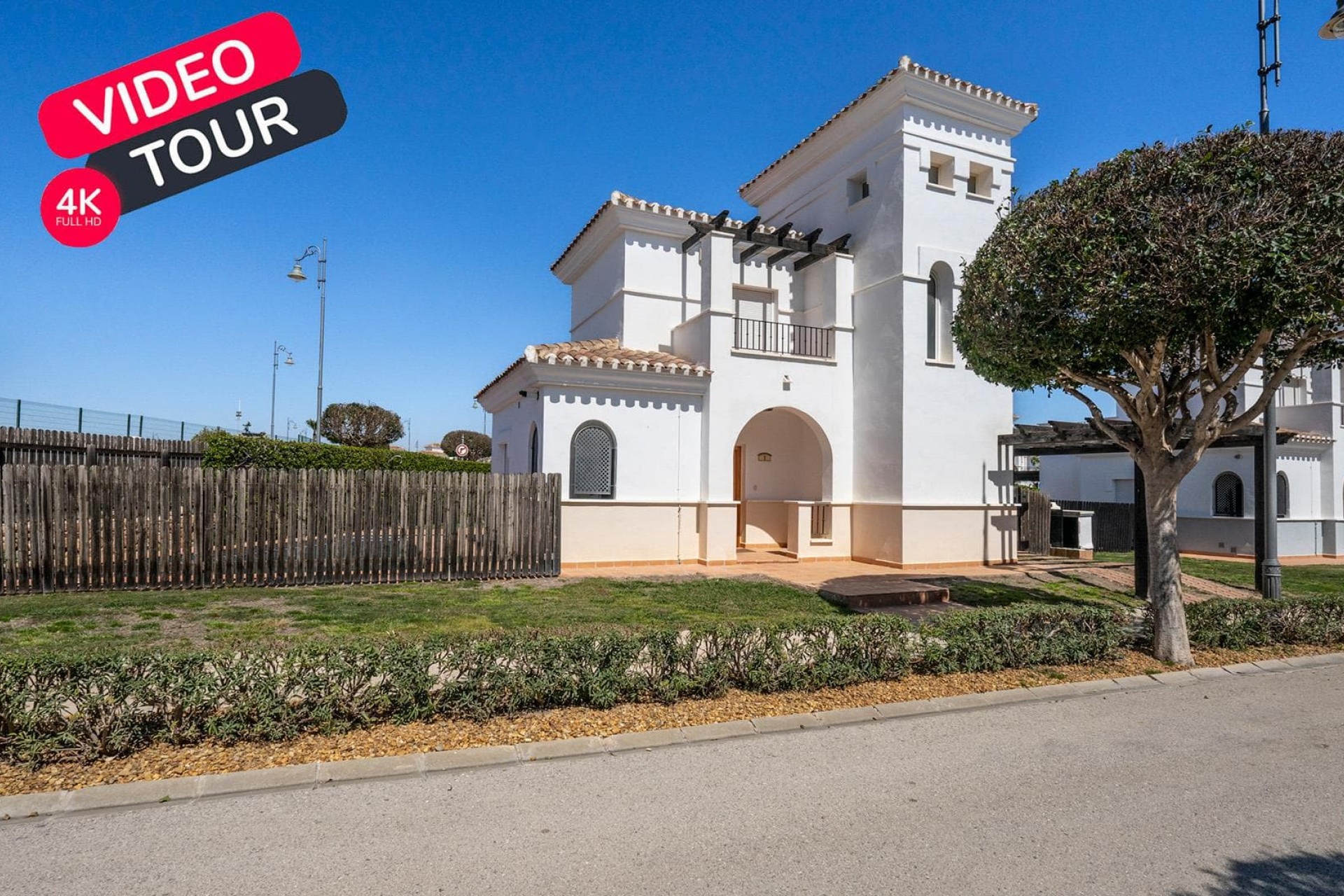 Reventa - Villa -
La Torre Golf Resort - Inland