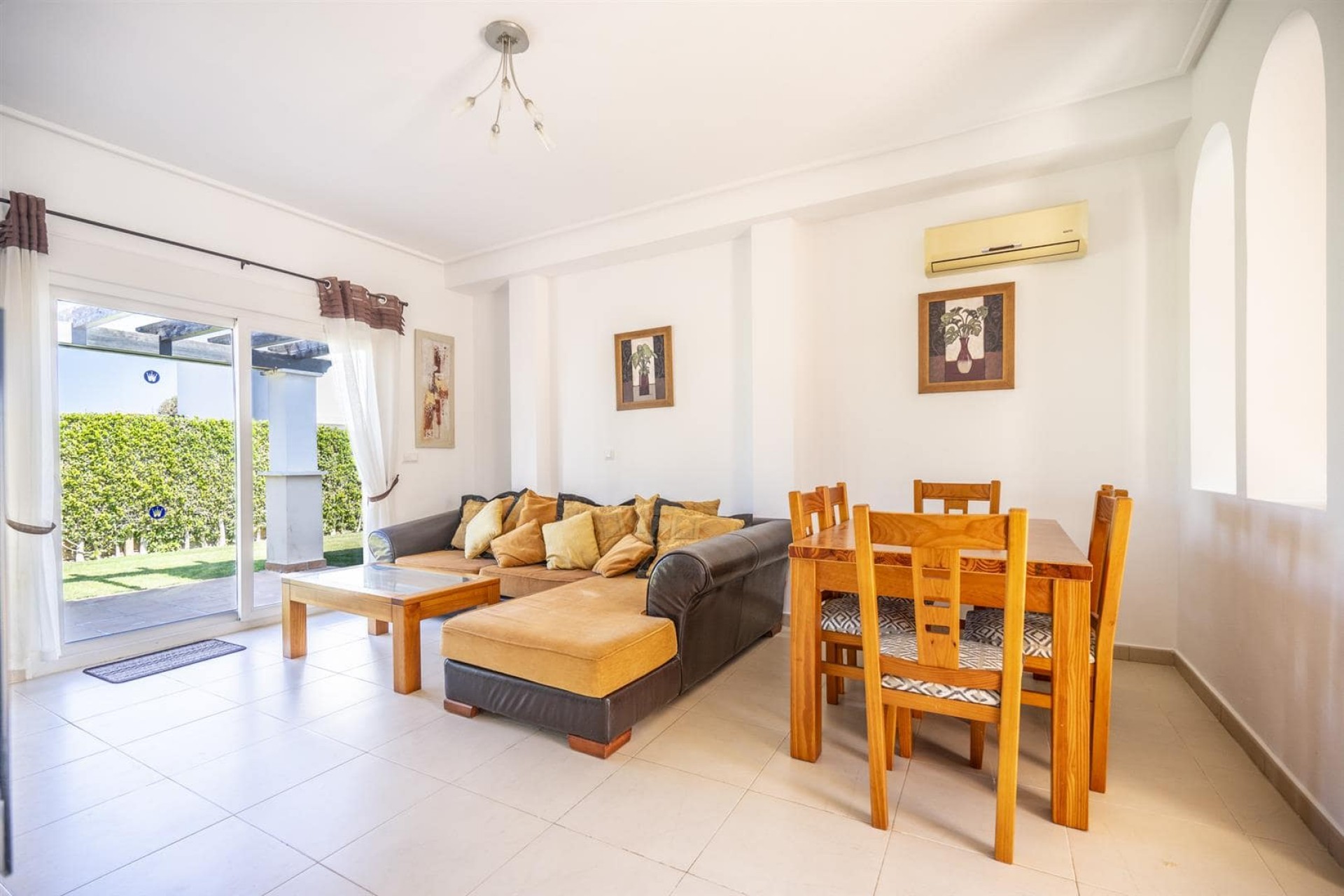 Reventa - Villa -
La Torre Golf Resort - Inland