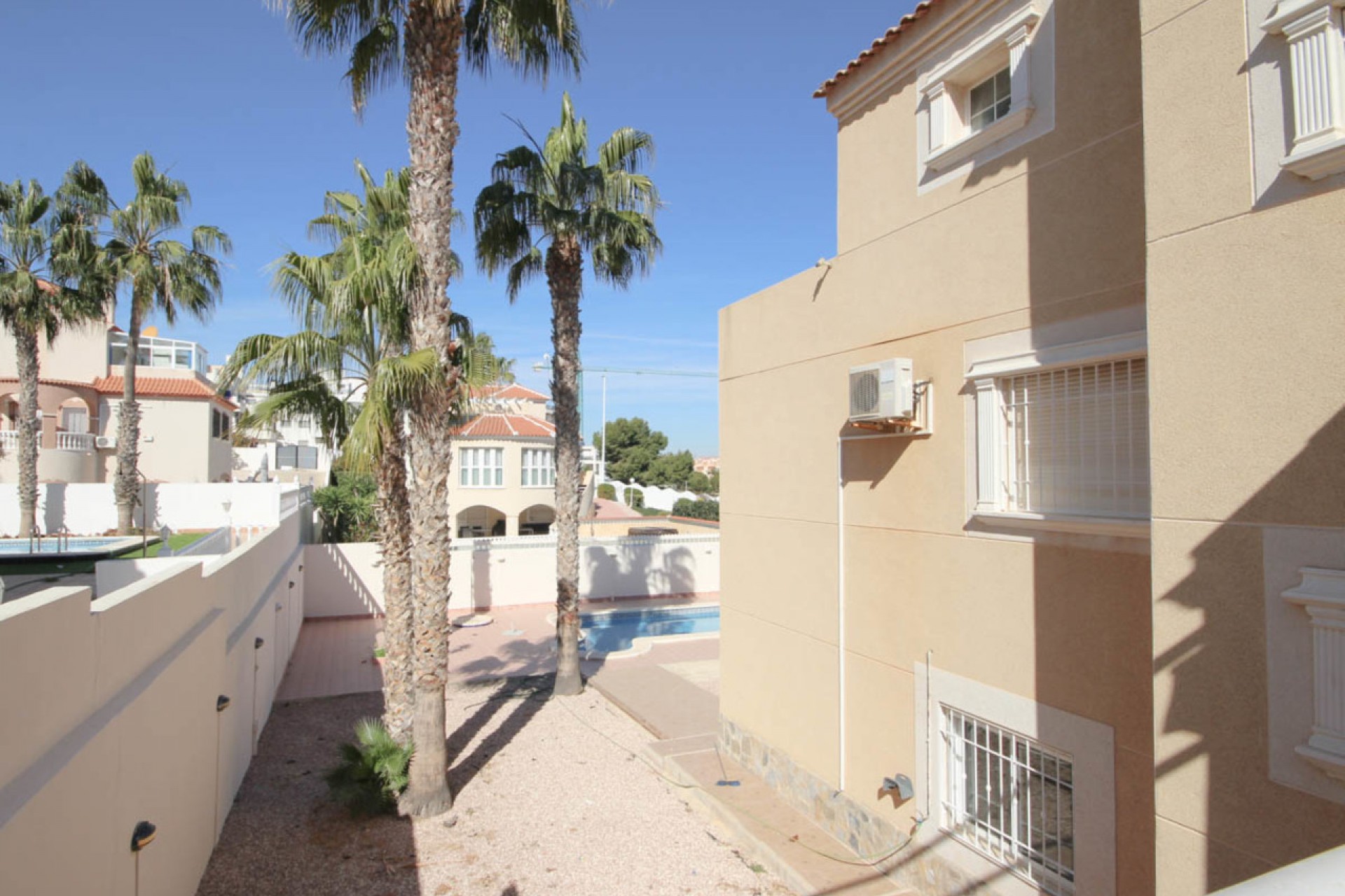 Reventa - Villa -
La Zenia - Costa Blanca