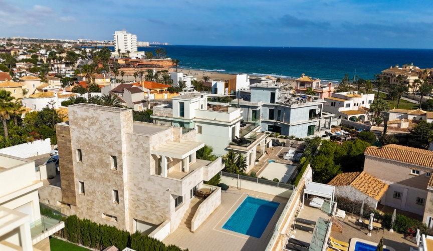 Reventa - Villa -
La Zenia - Costa Blanca