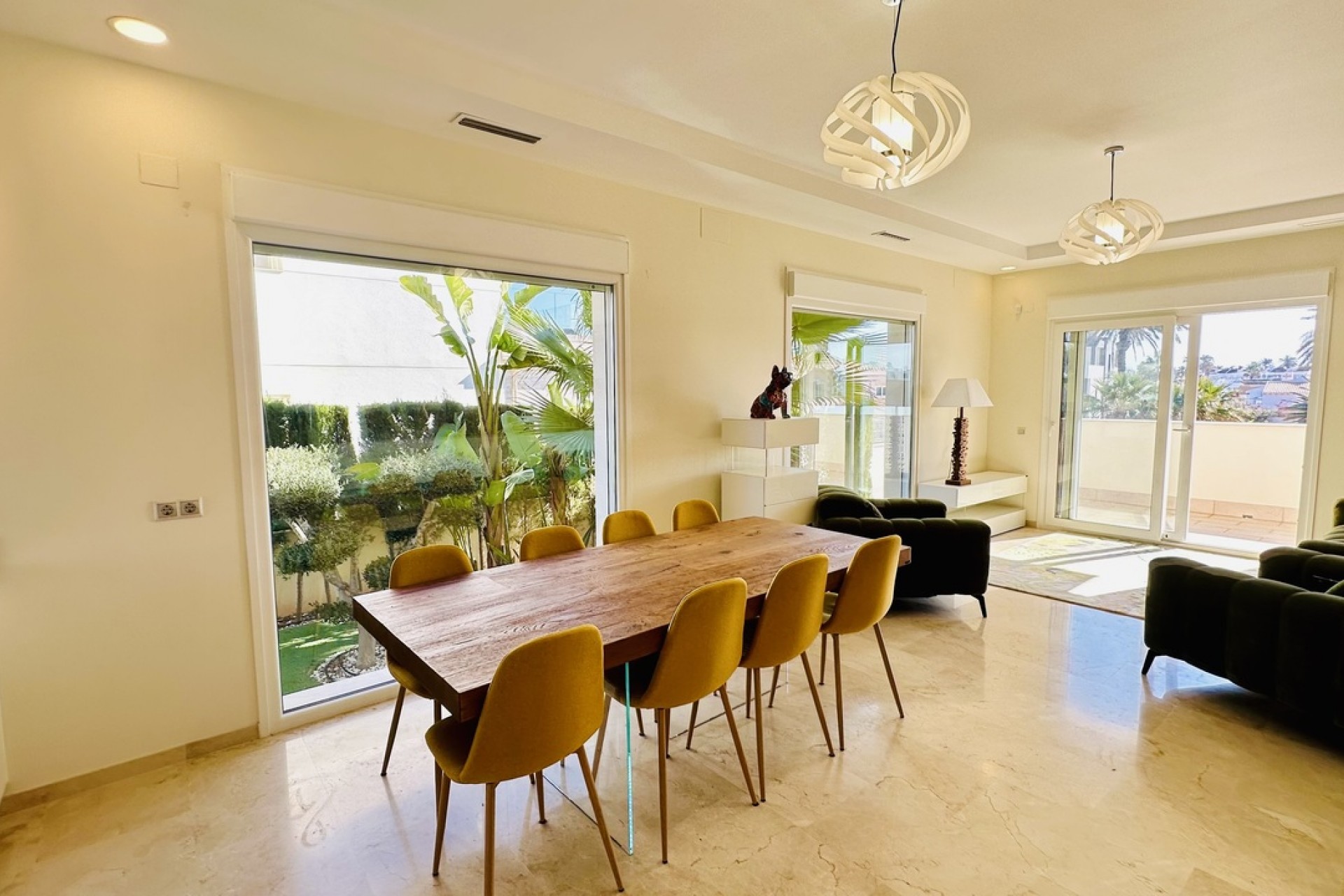 Reventa - Villa -
La Zenia - Costa Blanca