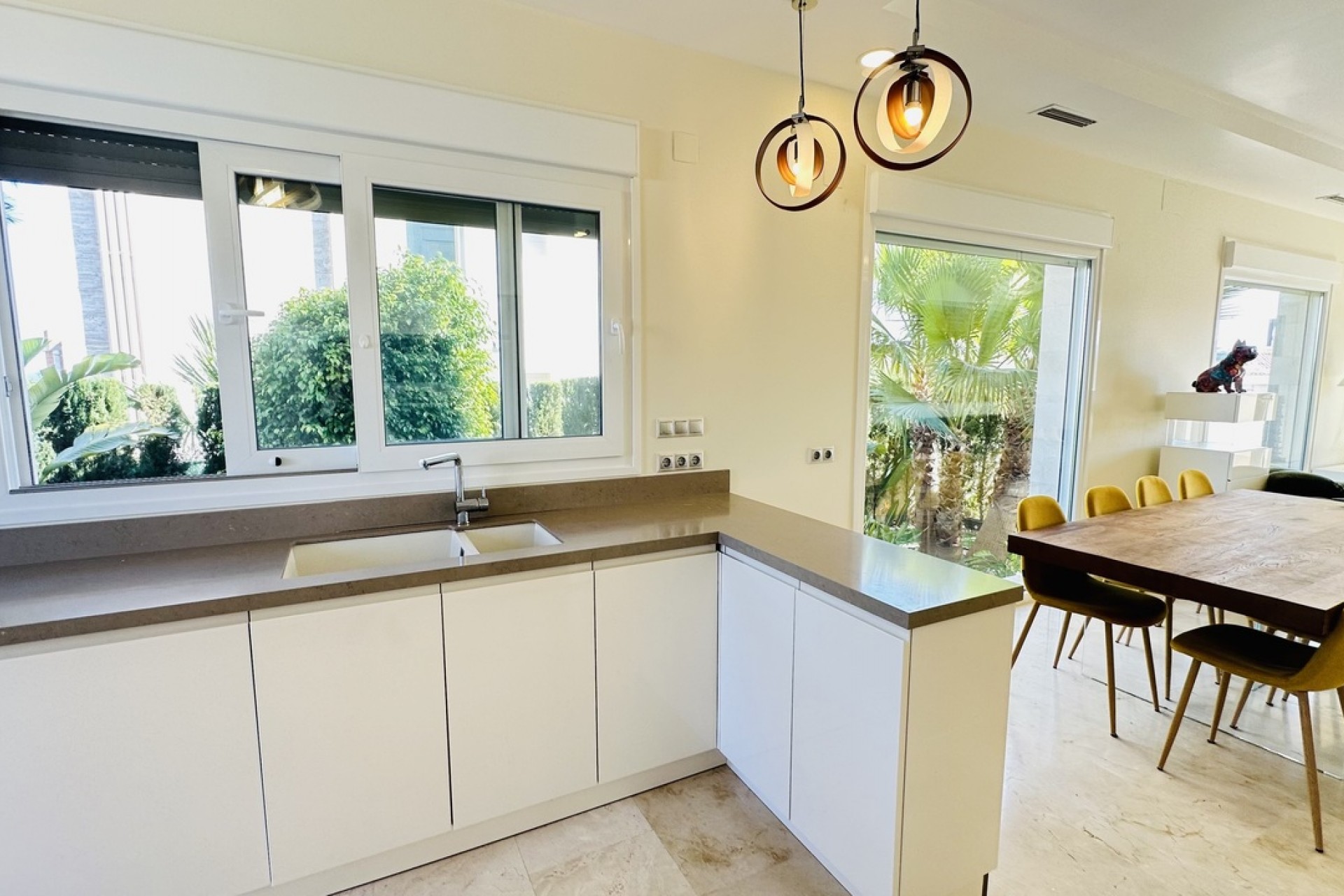 Reventa - Villa -
La Zenia - Costa Blanca