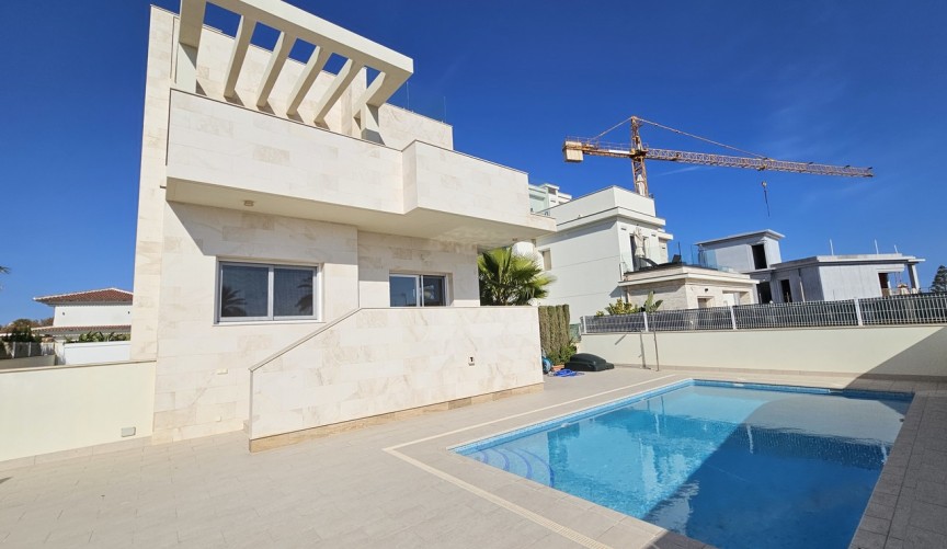 Reventa - Villa -
La Zenia - Costa Blanca