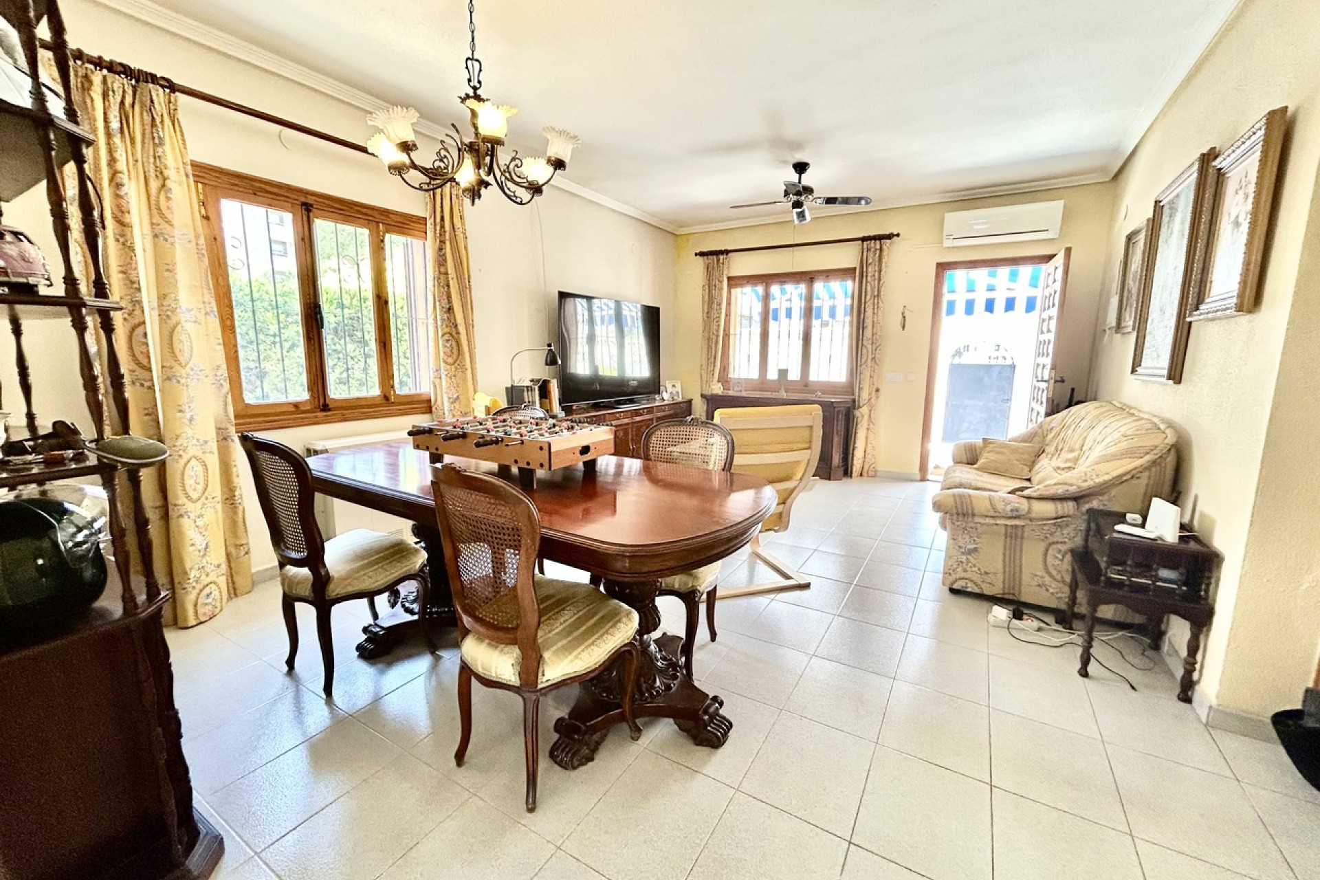 Reventa - Villa -
La Zenia - Costa Blanca