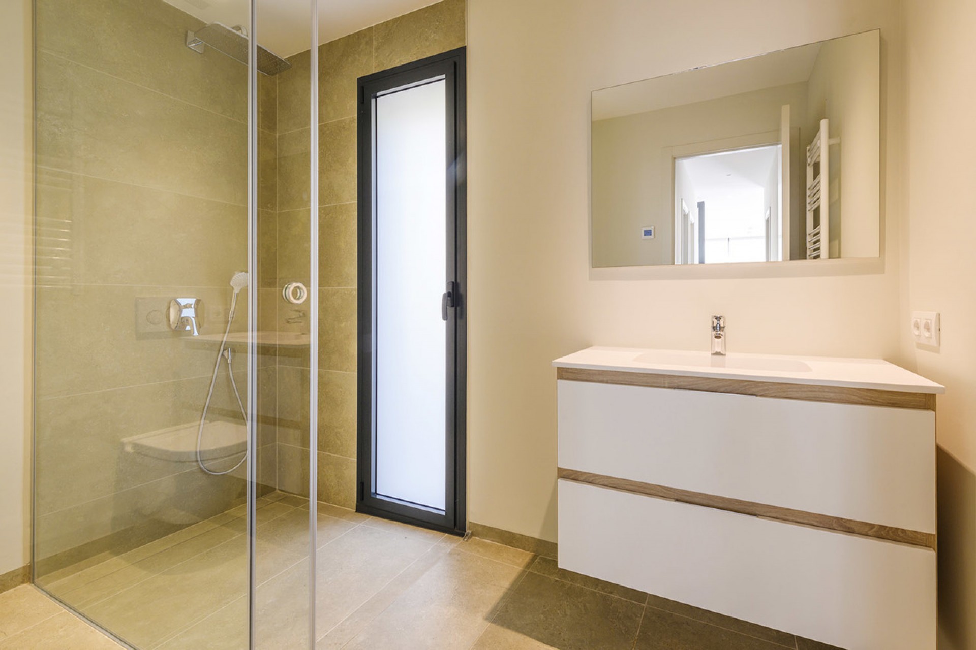 Reventa - Villa -
Las Colinas Golf - Costa Blanca