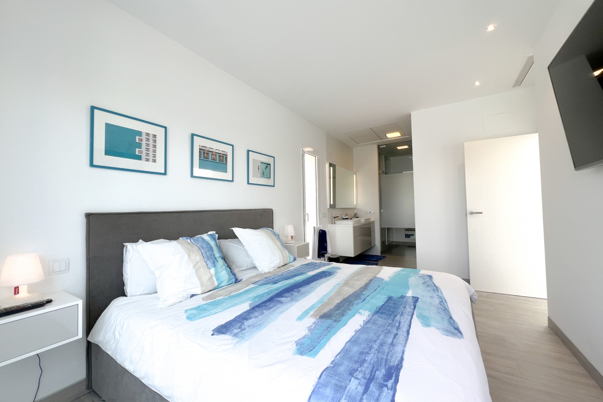 Reventa - Villa -
Las Colinas Golf - Costa Blanca