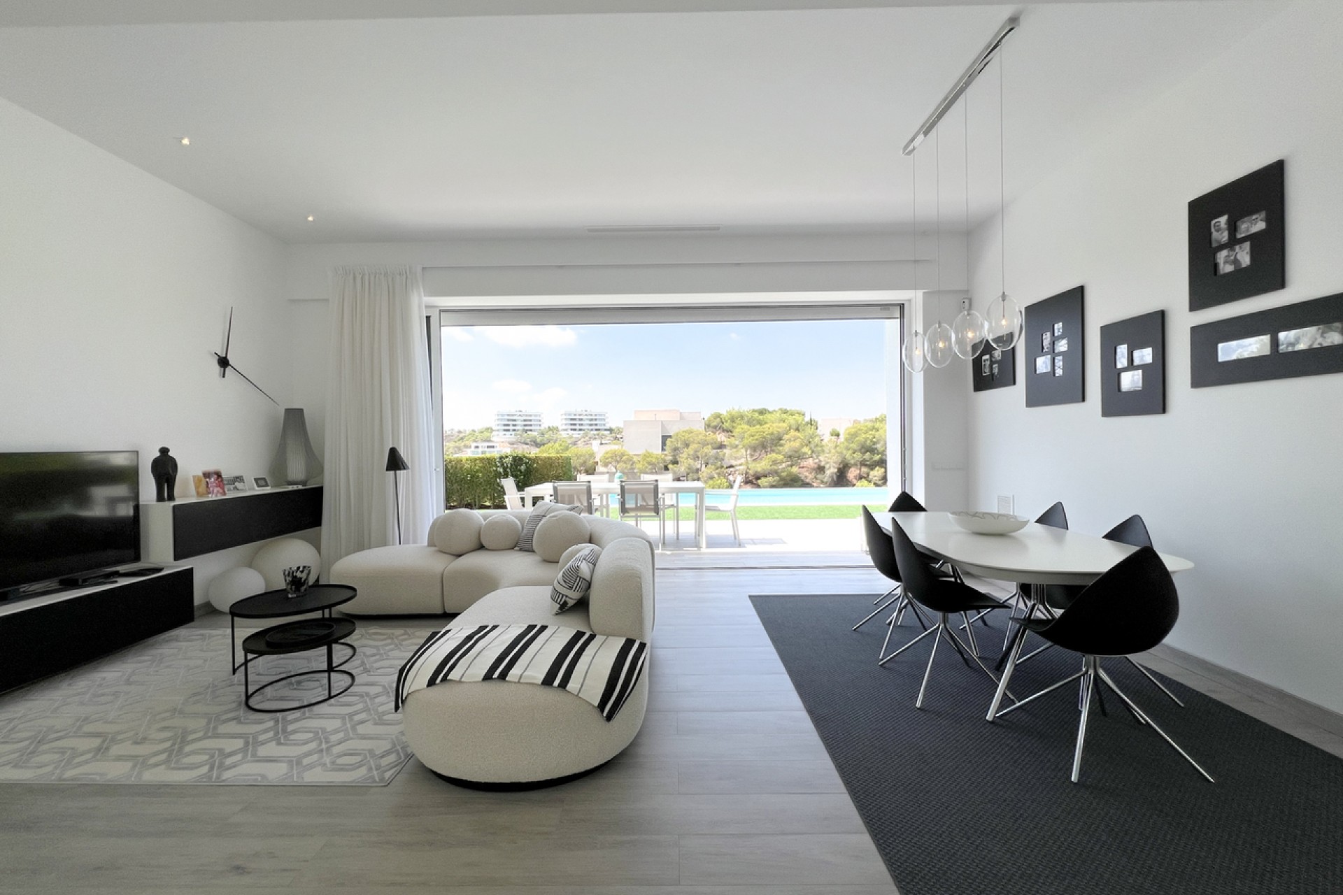 Reventa - Villa -
Las Colinas Golf - Costa Blanca