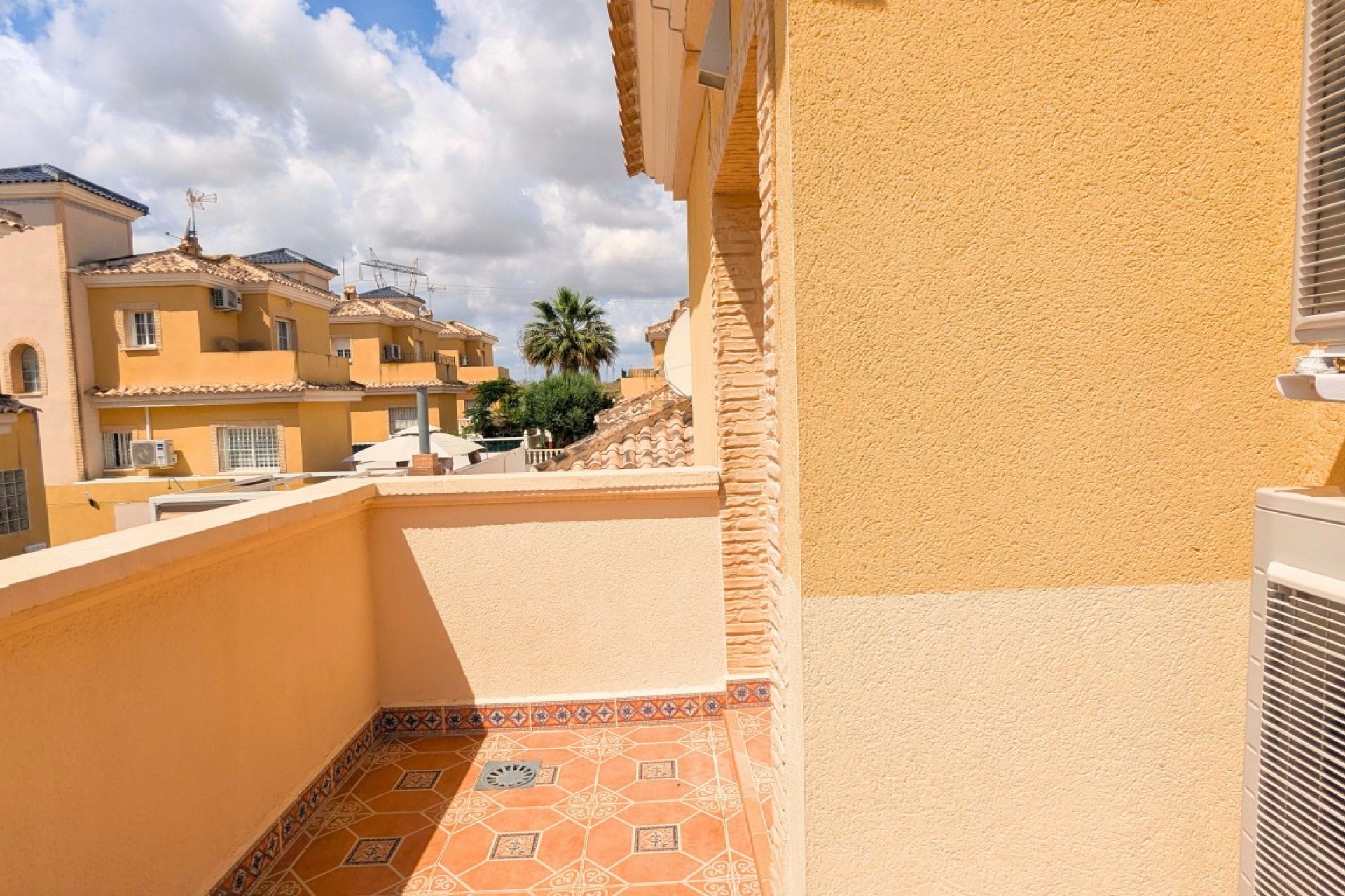 Reventa - Villa -
Lo Crispin - Inland