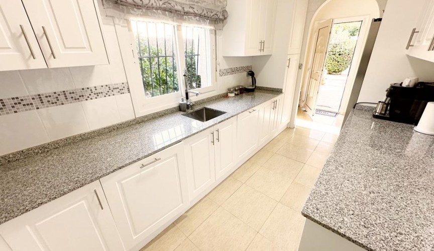 Reventa - Villa -
Lo Santiago - Inland