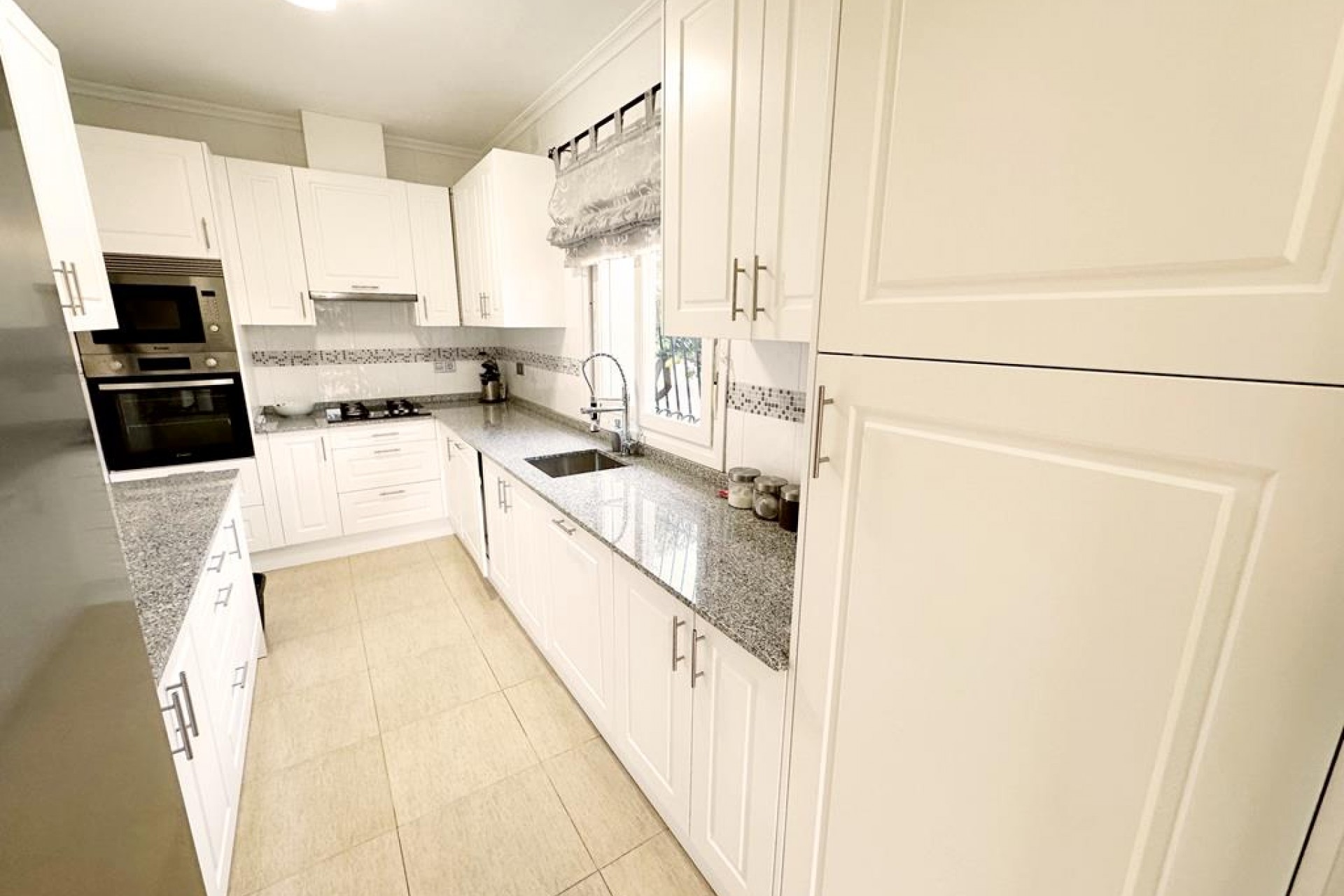 Reventa - Villa -
Lo Santiago - Inland