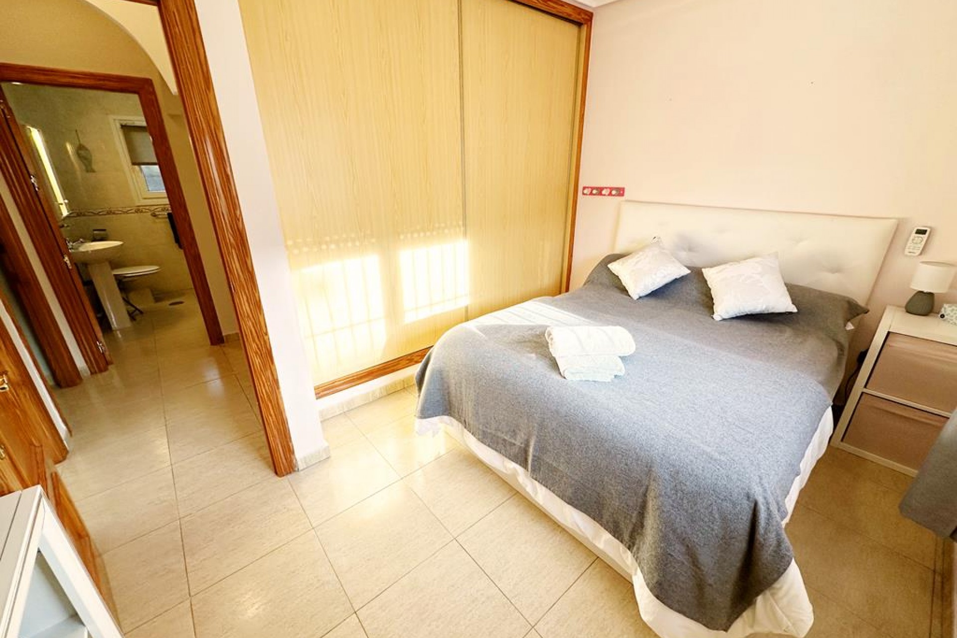 Reventa - Villa -
Lo Santiago - Inland