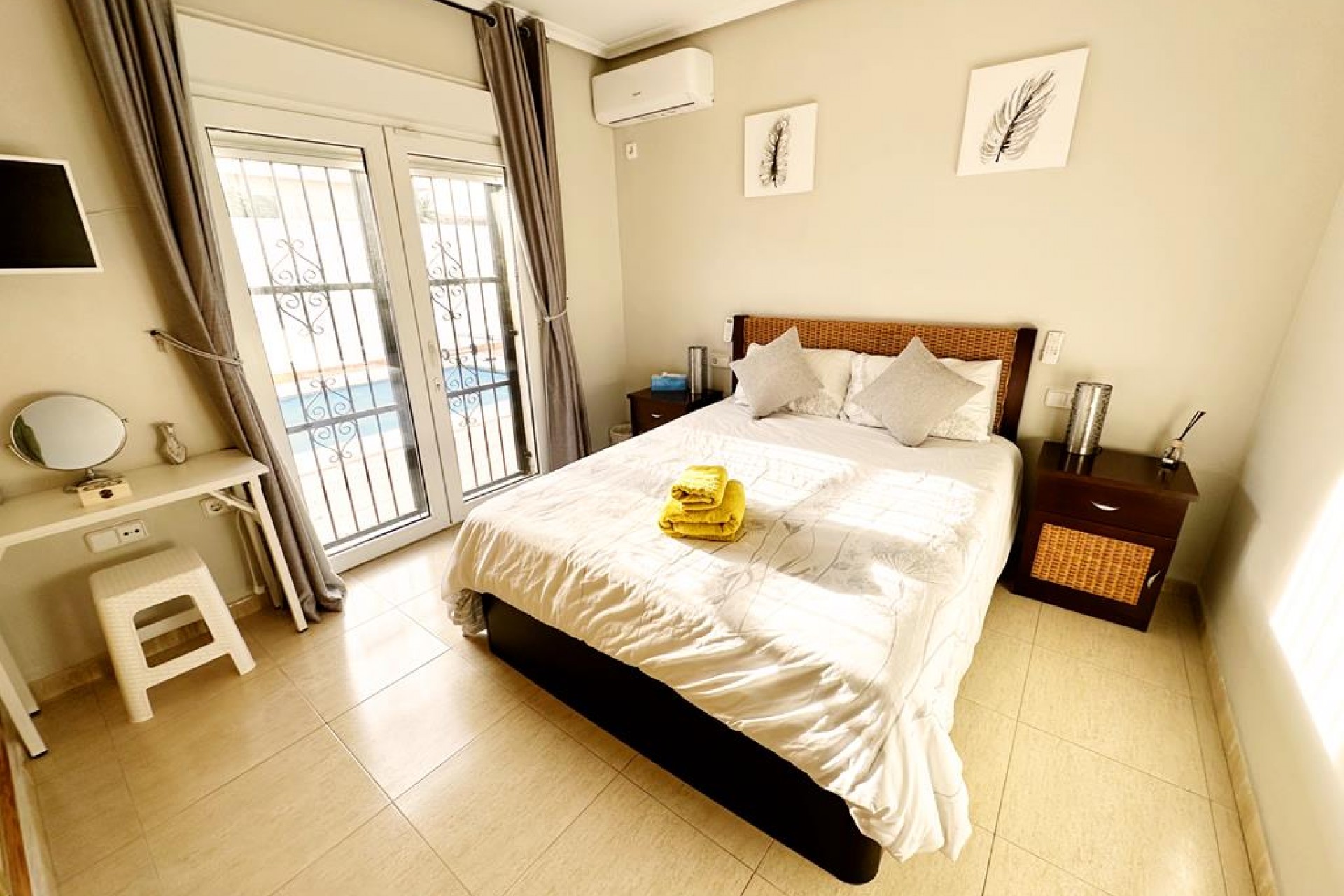 Reventa - Villa -
Lo Santiago - Inland