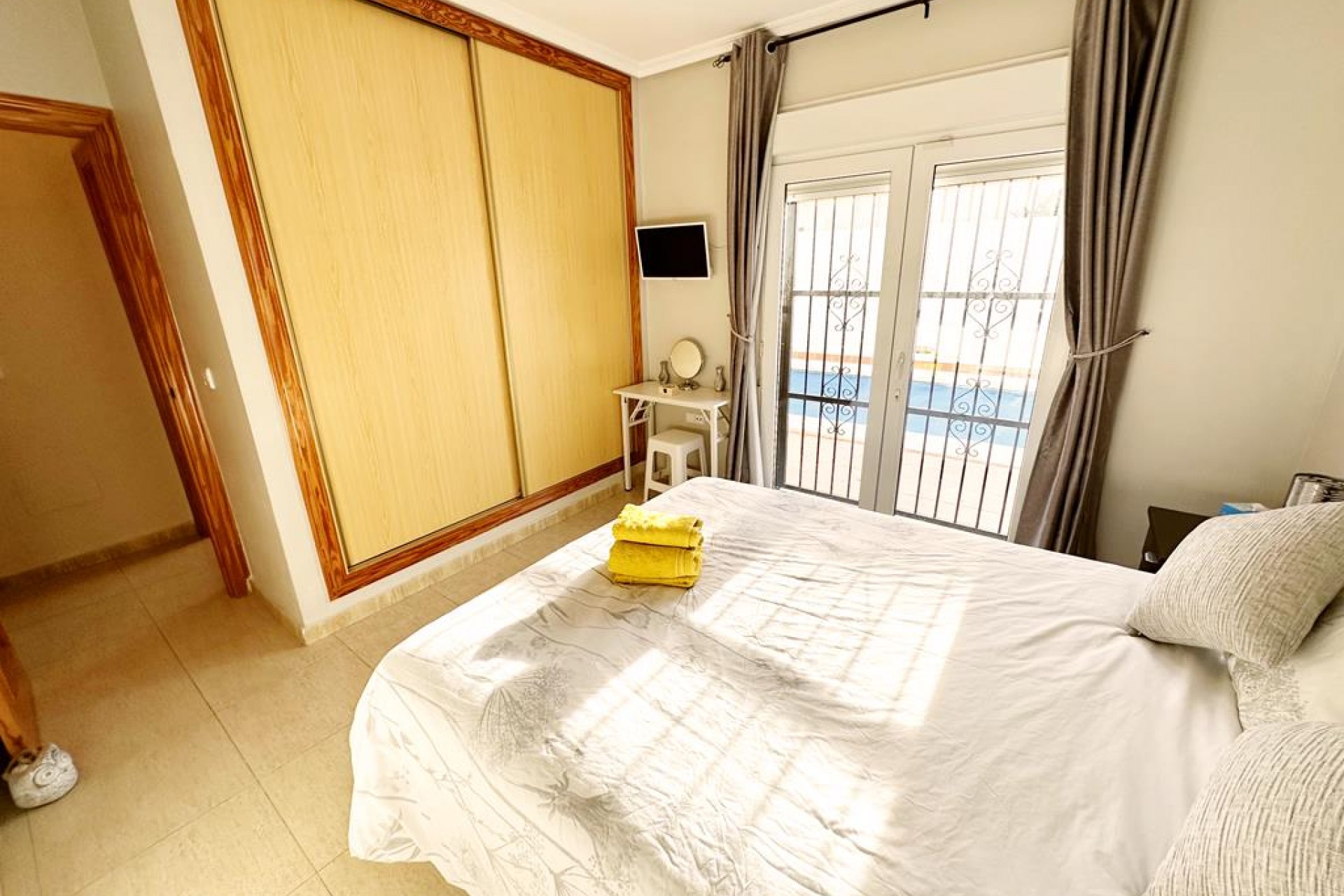 Reventa - Villa -
Lo Santiago - Inland