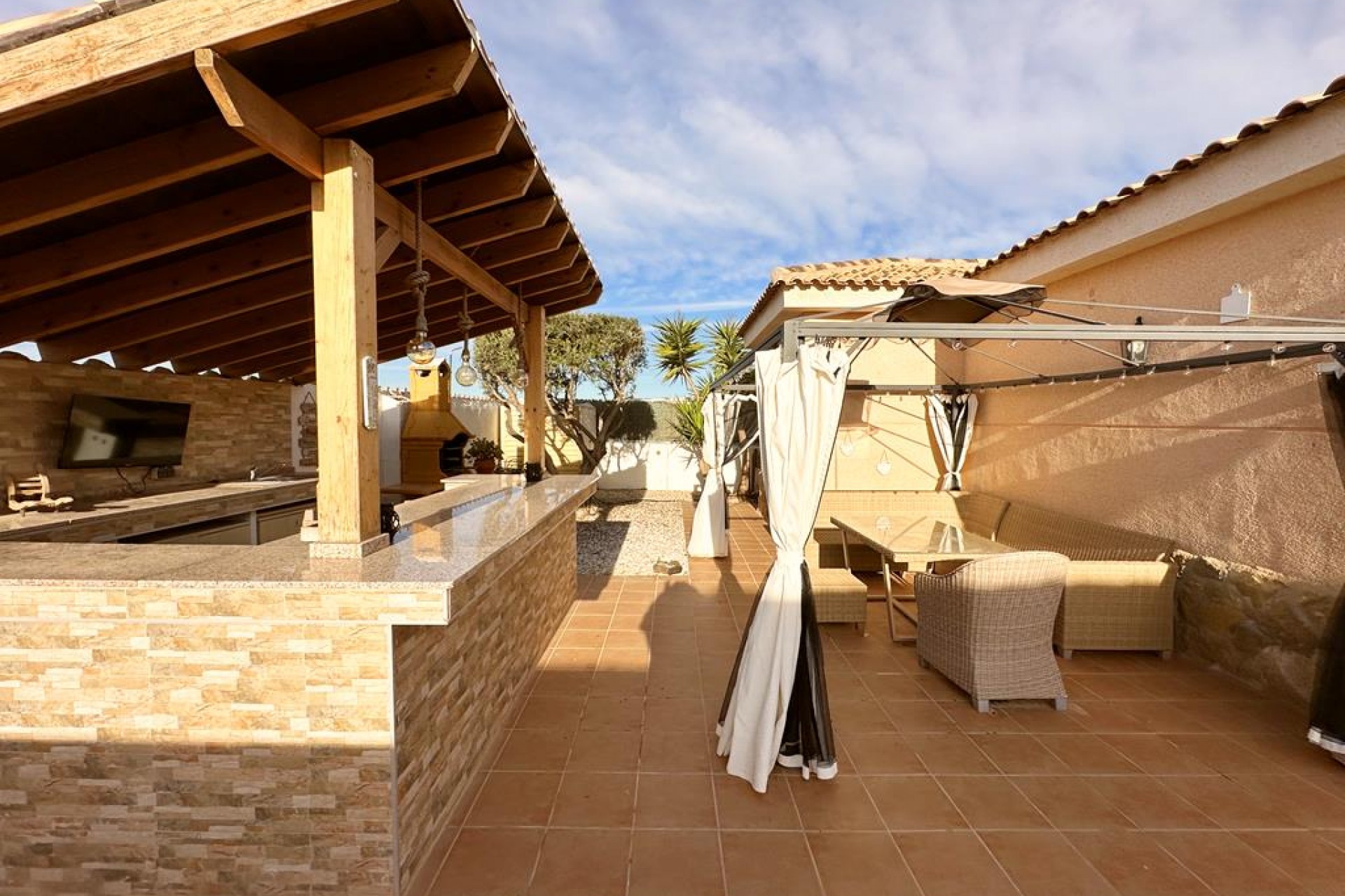 Reventa - Villa -
Lo Santiago - Inland