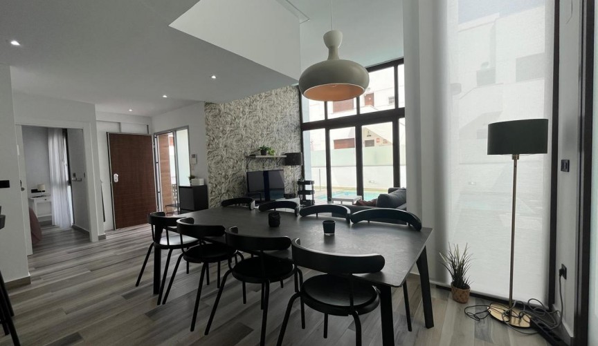 Reventa - Villa -
Los Altos - Costa Blanca