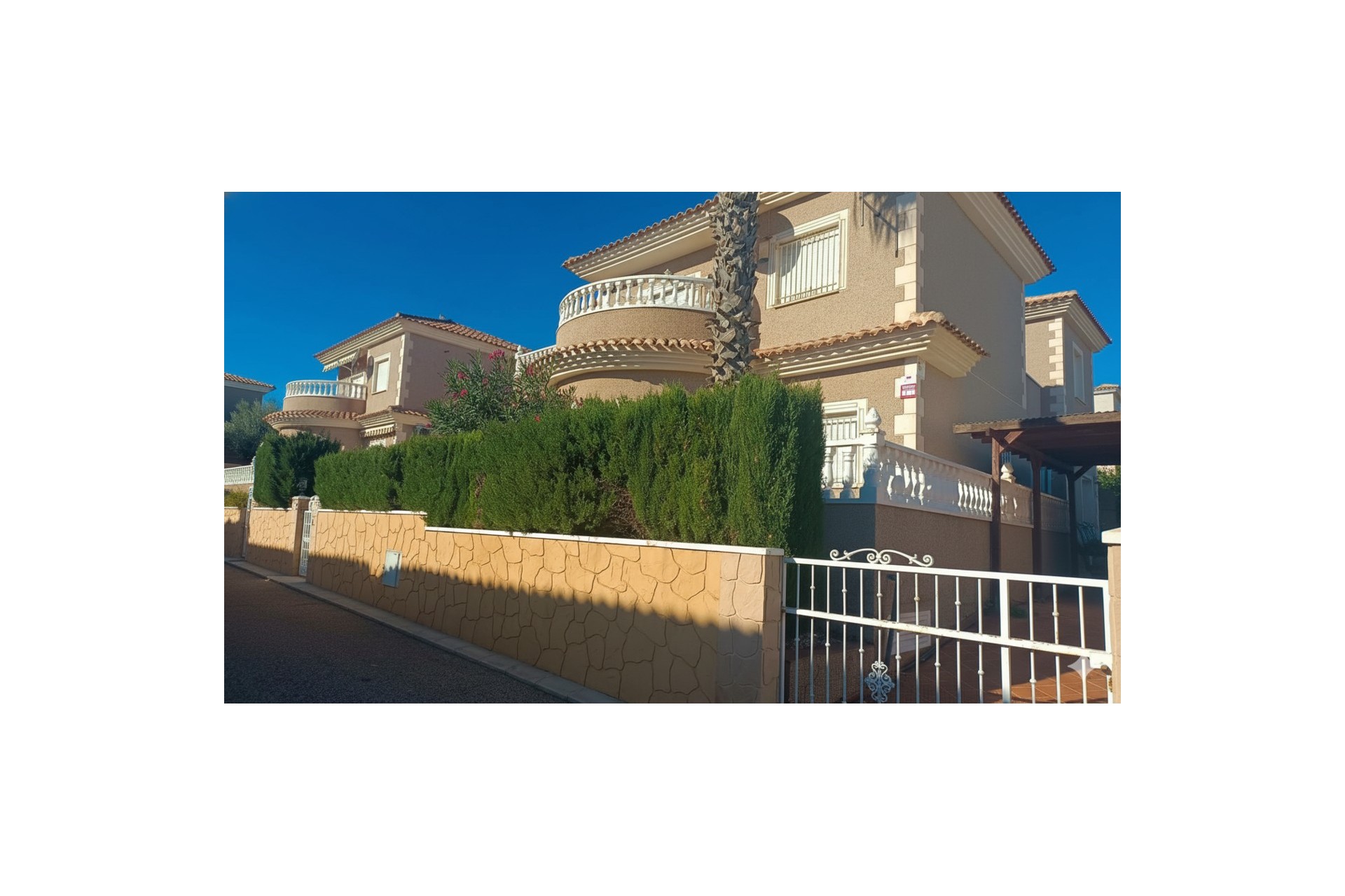 Reventa - Villa -
Los Altos - Costa Blanca