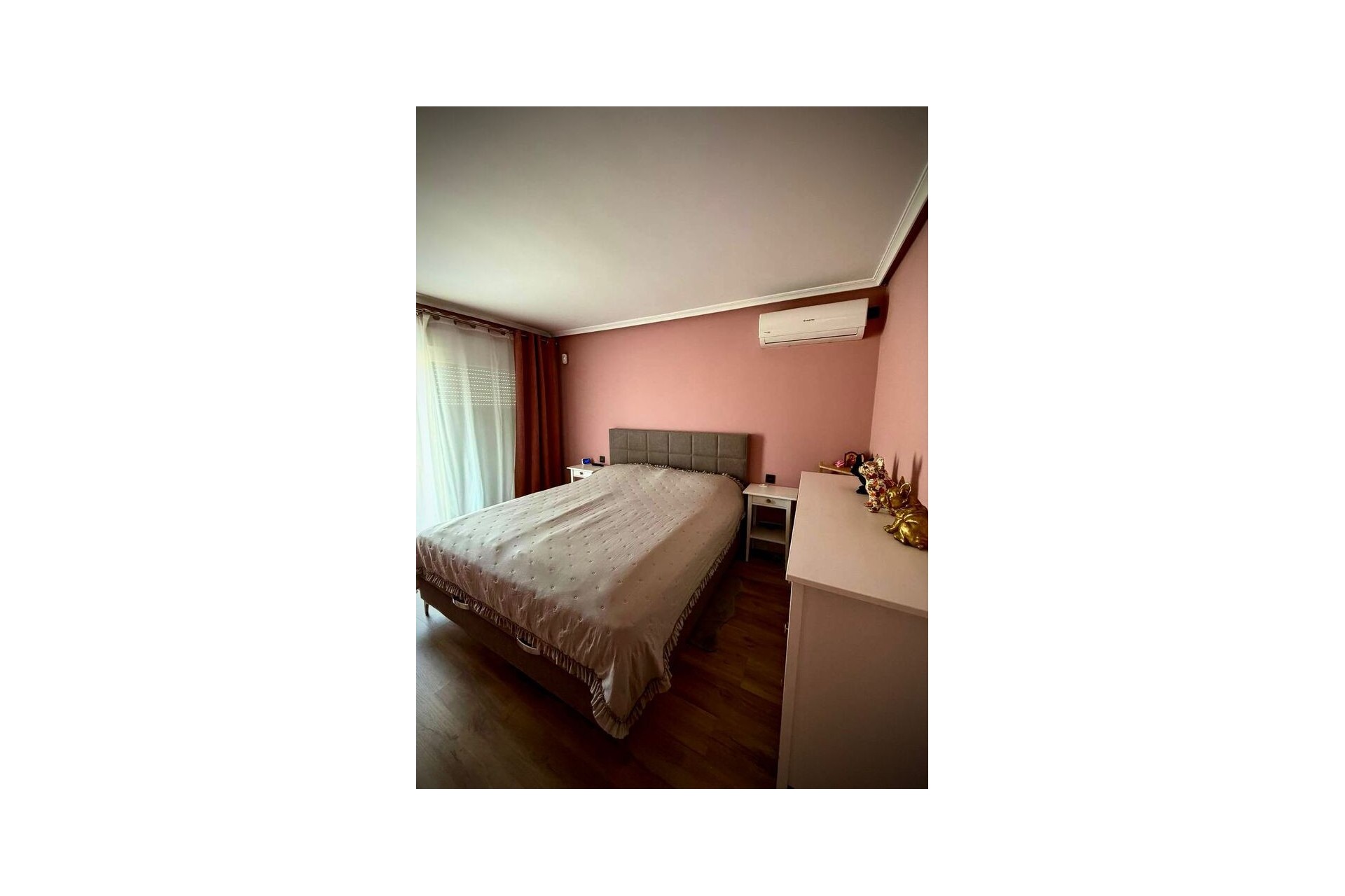 Reventa - Villa -
Los Balcones - Barrio Los Balcones - Los Altos del Edén