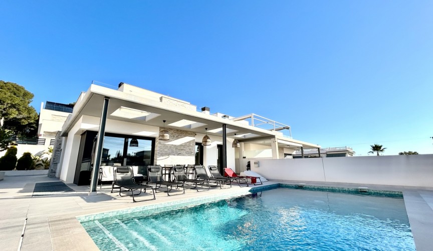 Reventa - Villa -
Los Balcones - Costa Blanca