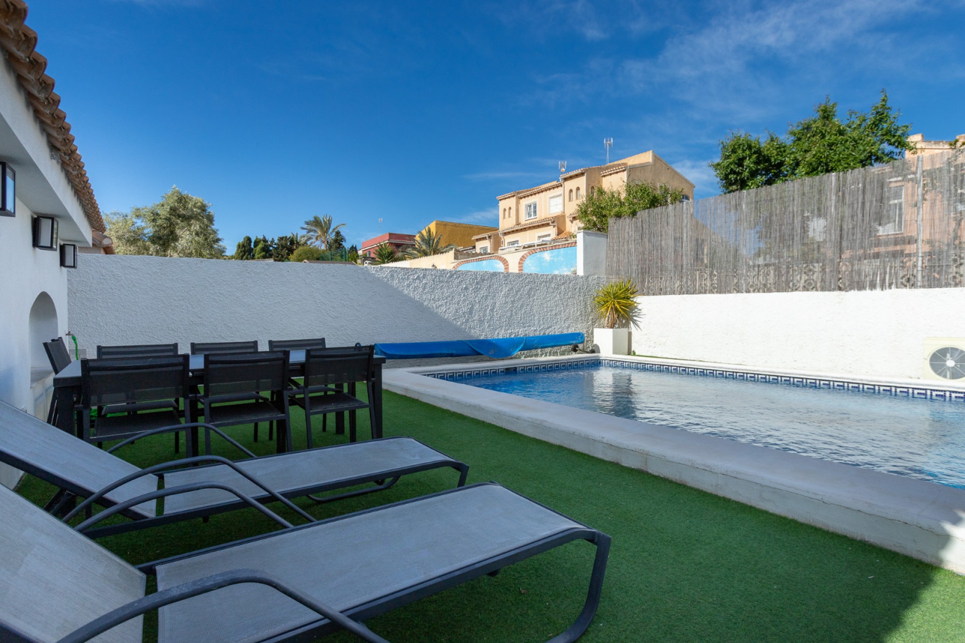Reventa - Villa -
Los Balcones - Costa Blanca