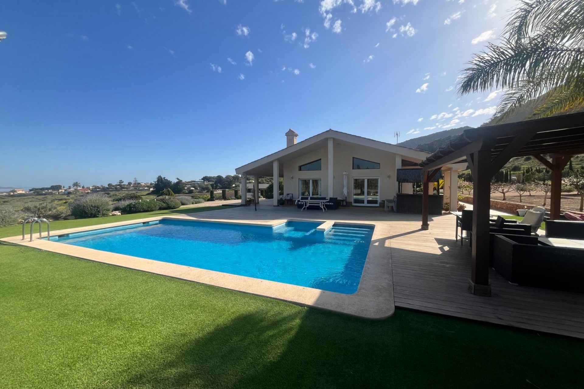 Reventa - Villa -
Los Belones - Inland