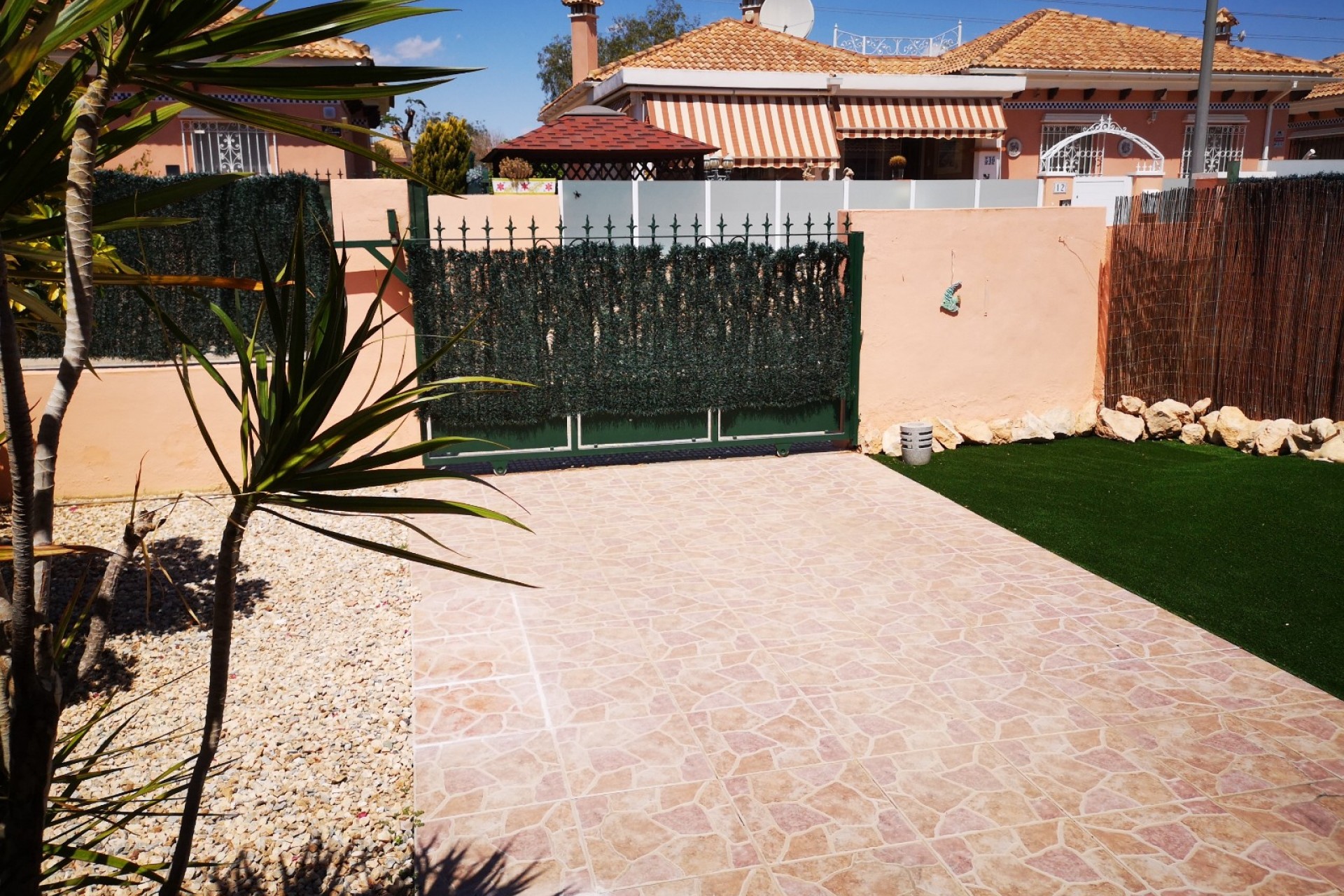 Reventa - Villa -
Los Montesinos - Costa Blanca