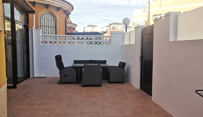 Reventa - Villa -
Los Montesinos - Costa Blanca