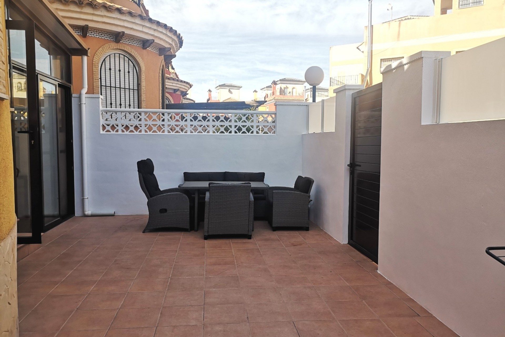 Reventa - Villa -
Los Montesinos - Costa Blanca