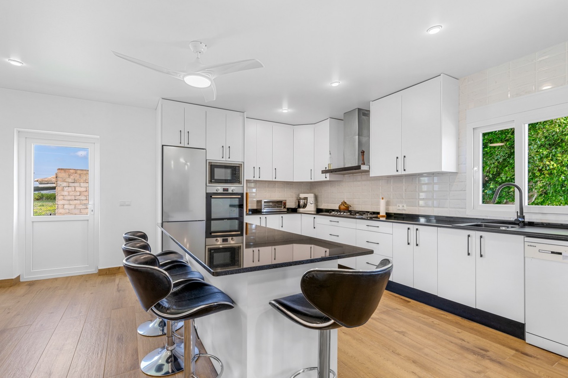 Reventa - Villa -
Los Montesinos - Costa Blanca