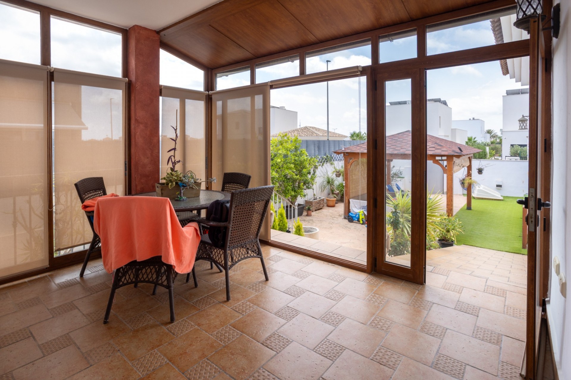 Reventa - Villa -
Los Montesinos - Costa Blanca