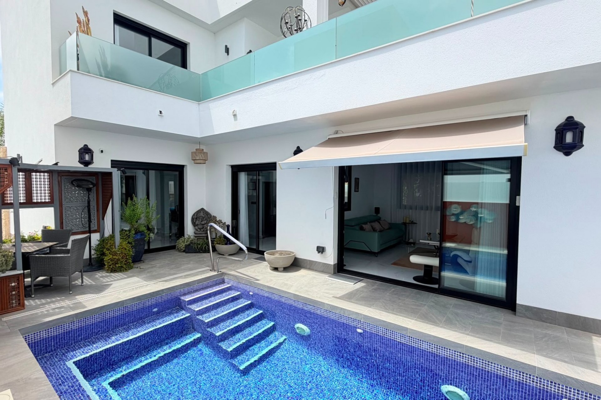Reventa - Villa -
Los Montesinos - Costa Blanca