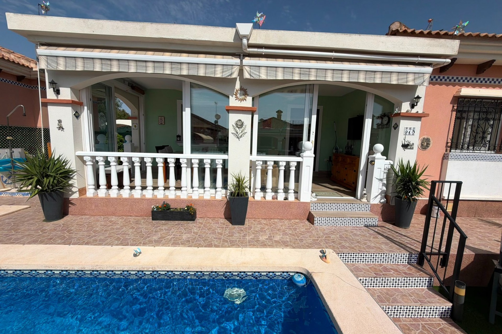 Reventa - Villa -
Los Montesinos - Costa Blanca