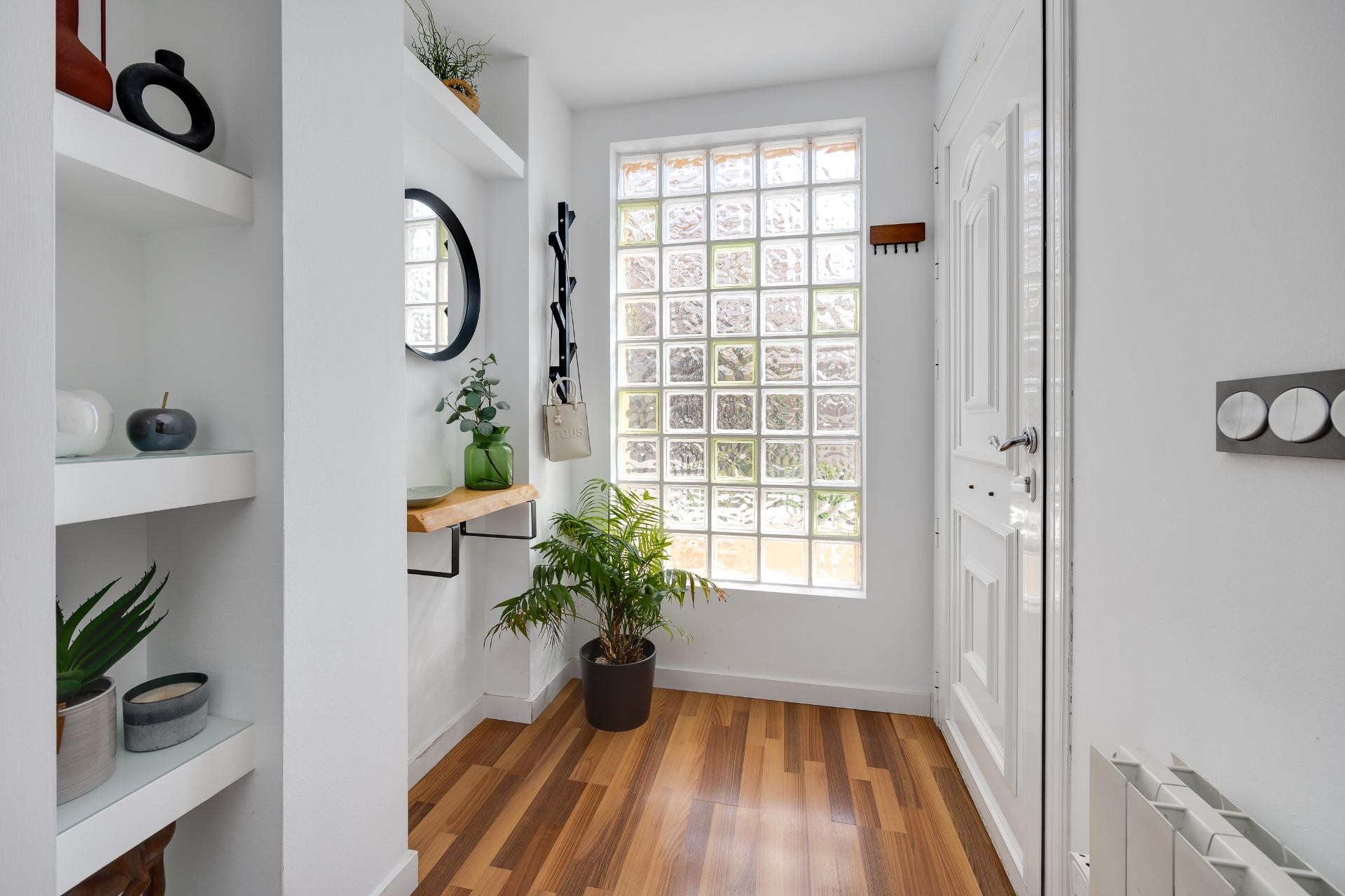 Reventa - Villa -
Los Montesinos - La Herrada