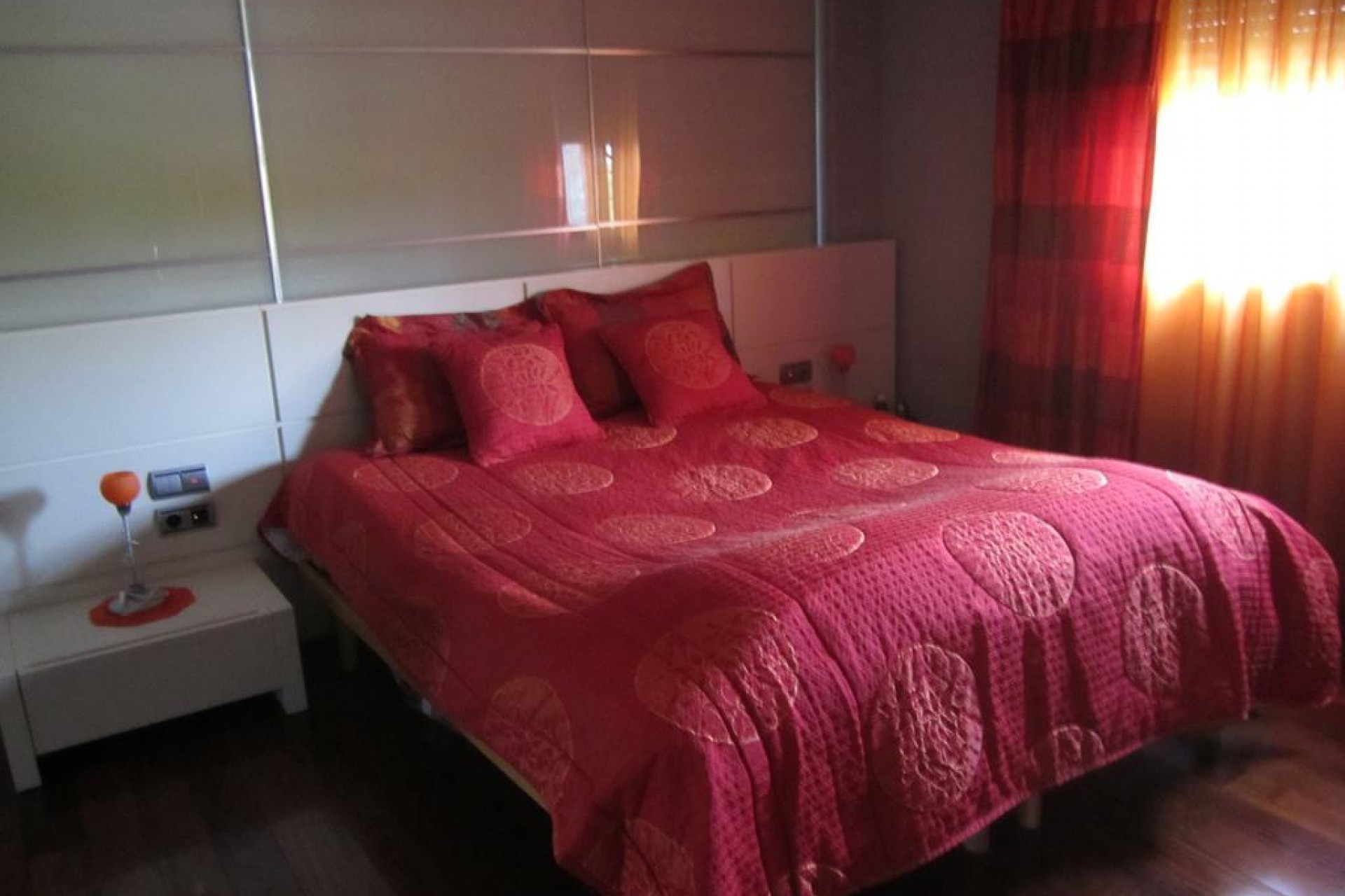 Reventa - Villa -
Los Montesinos