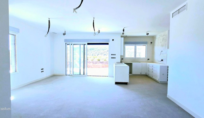 Reventa - Villa -
Macisvenda - Inland