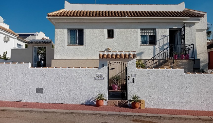 Reventa - Villa -
Mazarron - Camposol