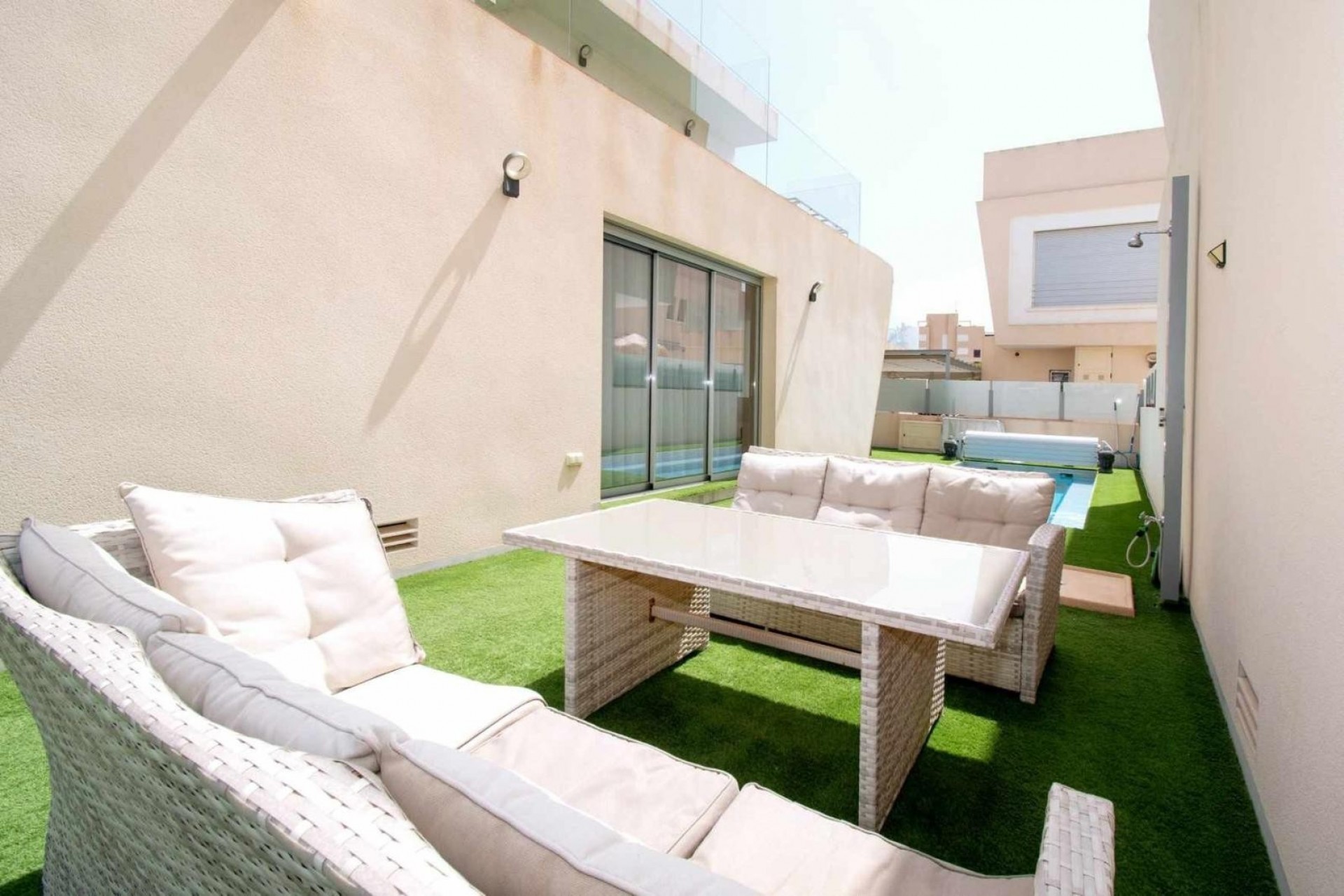 Reventa - Villa -
Mil Palmeras - Costa Blanca