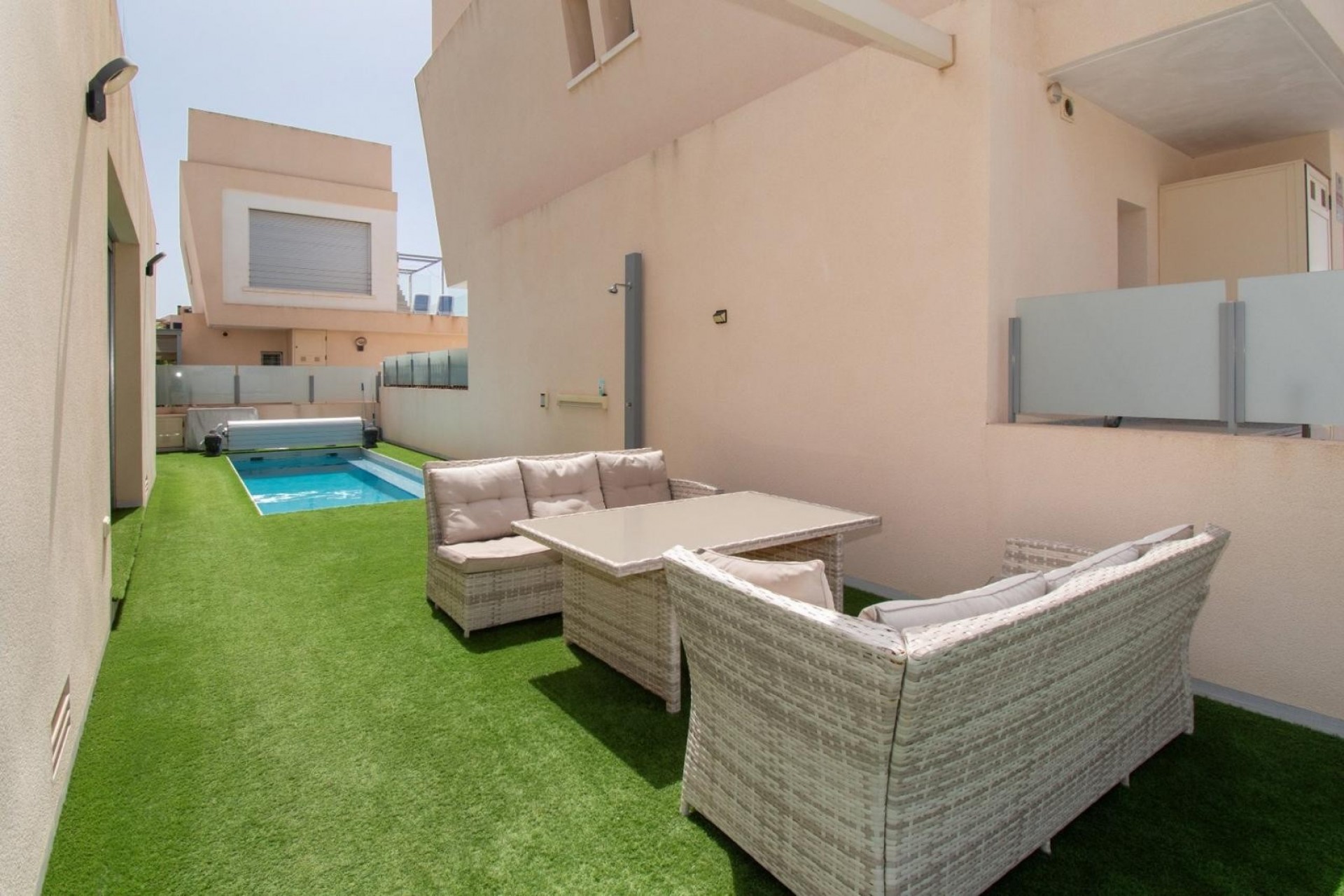 Reventa - Villa -
Mil Palmeras - Costa Blanca