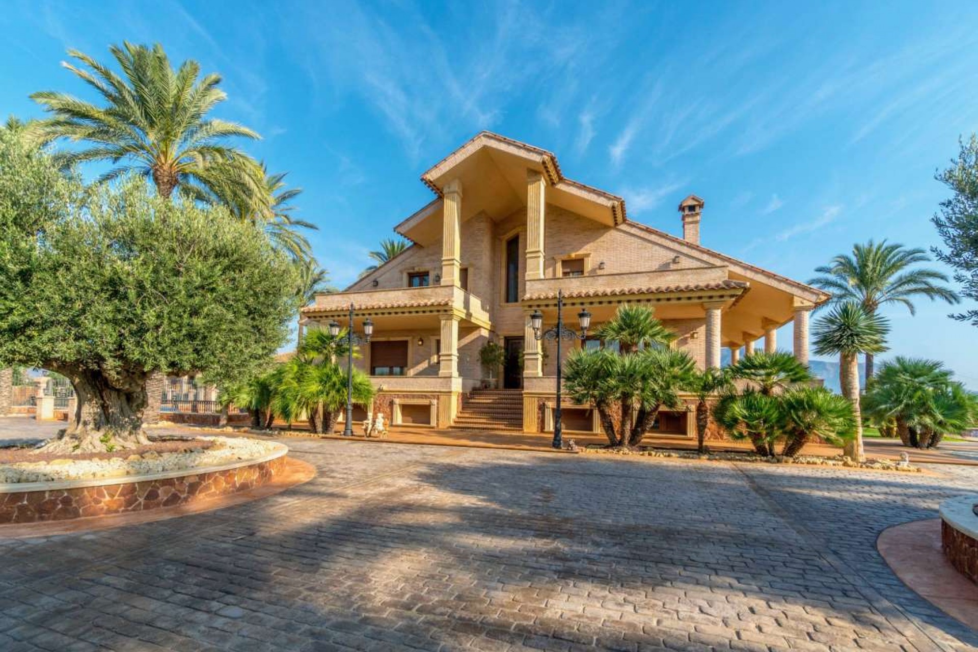 Reventa - Villa -
Molins - Inland