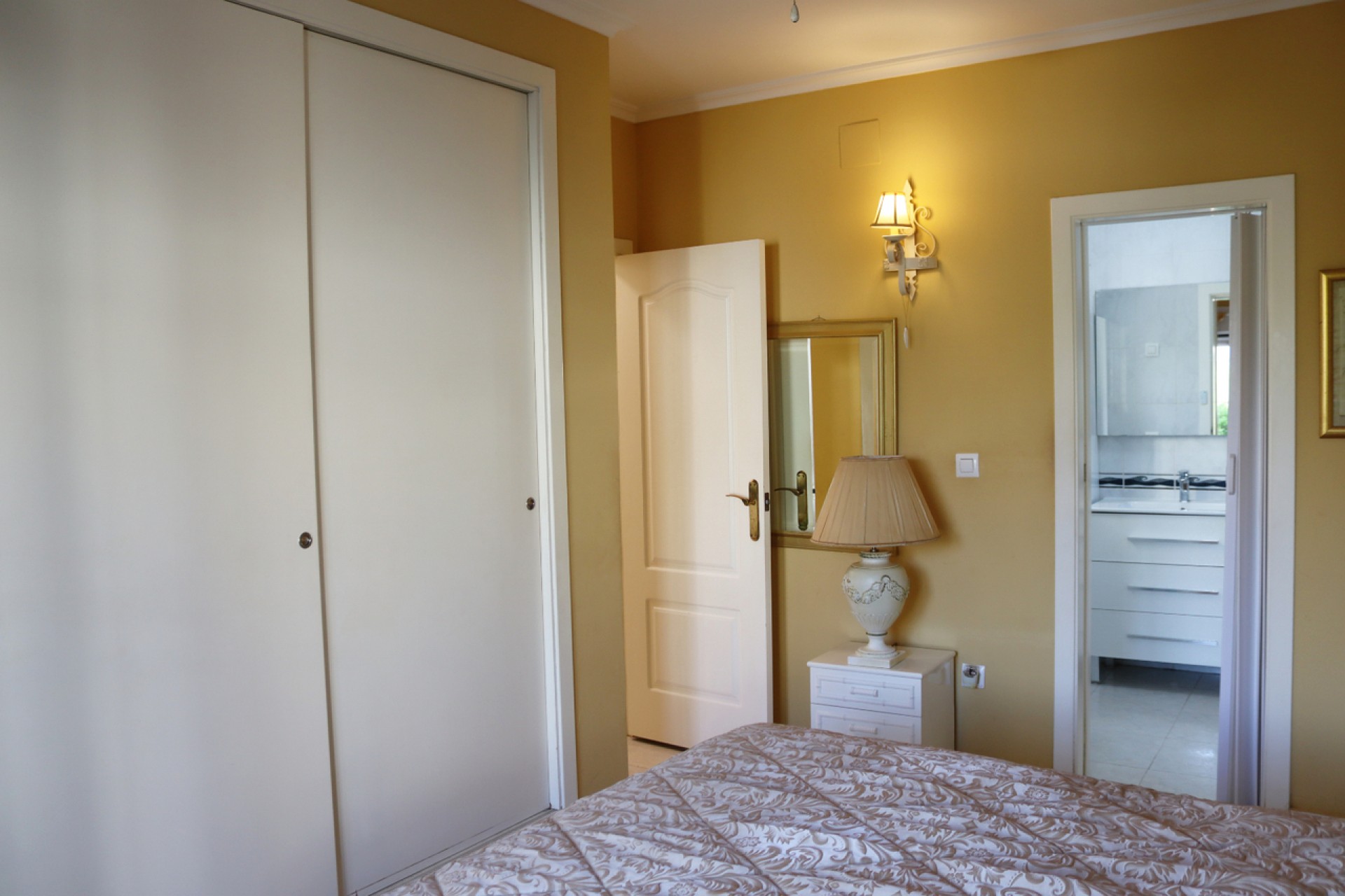 Reventa - Villa -
Murla - Inland