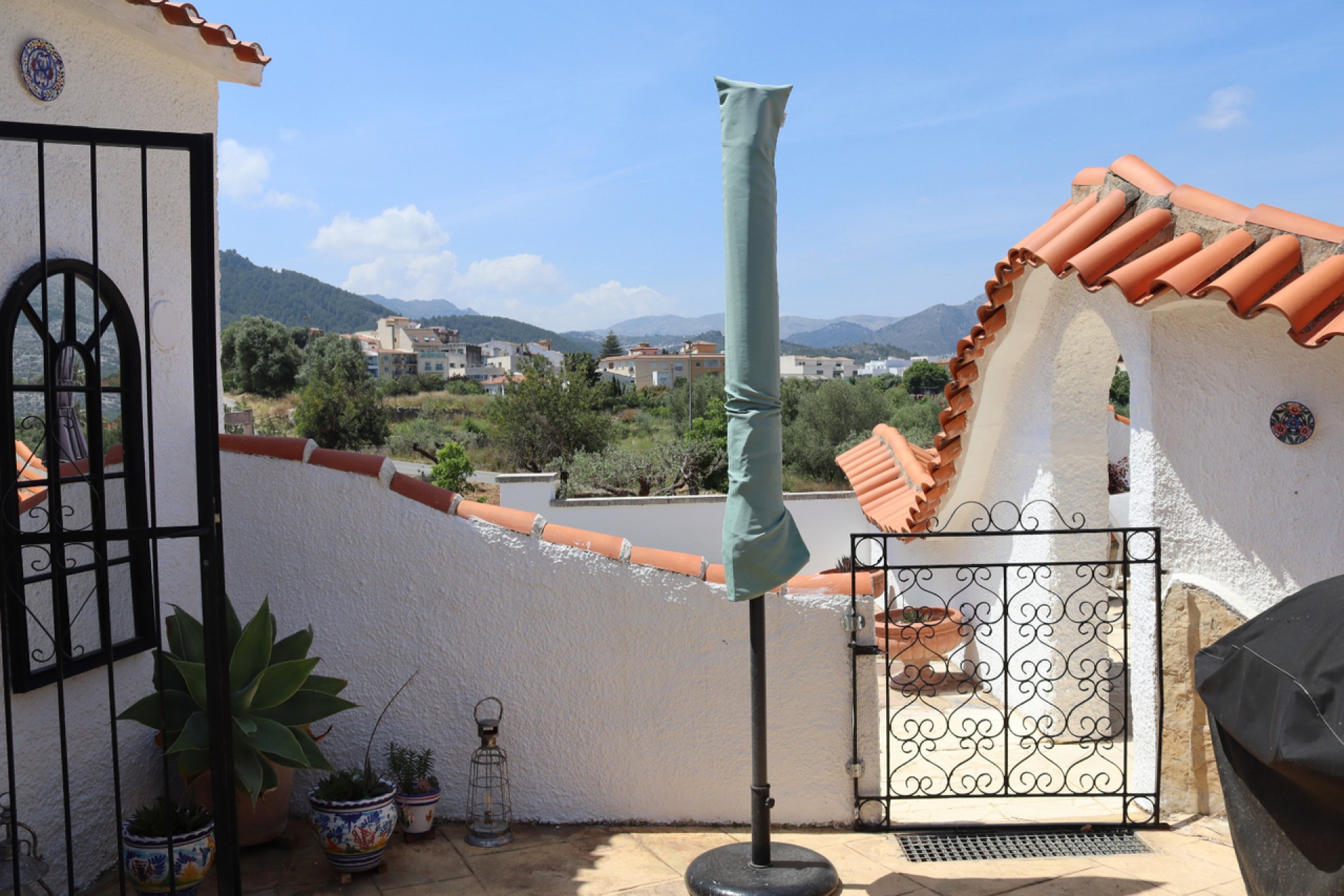 Reventa - Villa -
Orba - Inland