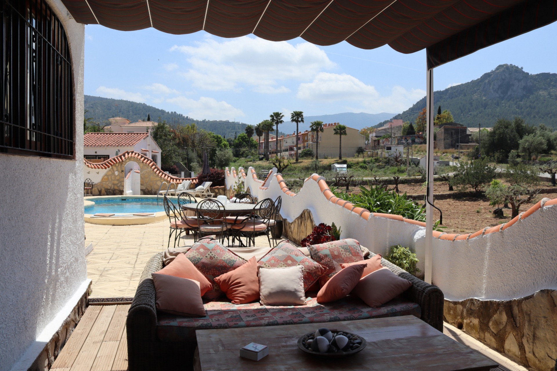 Reventa - Villa -
Orba - Inland