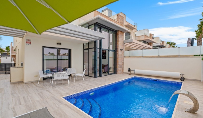 Reventa - Villa -
Orihuela Costa - Cabo Roig