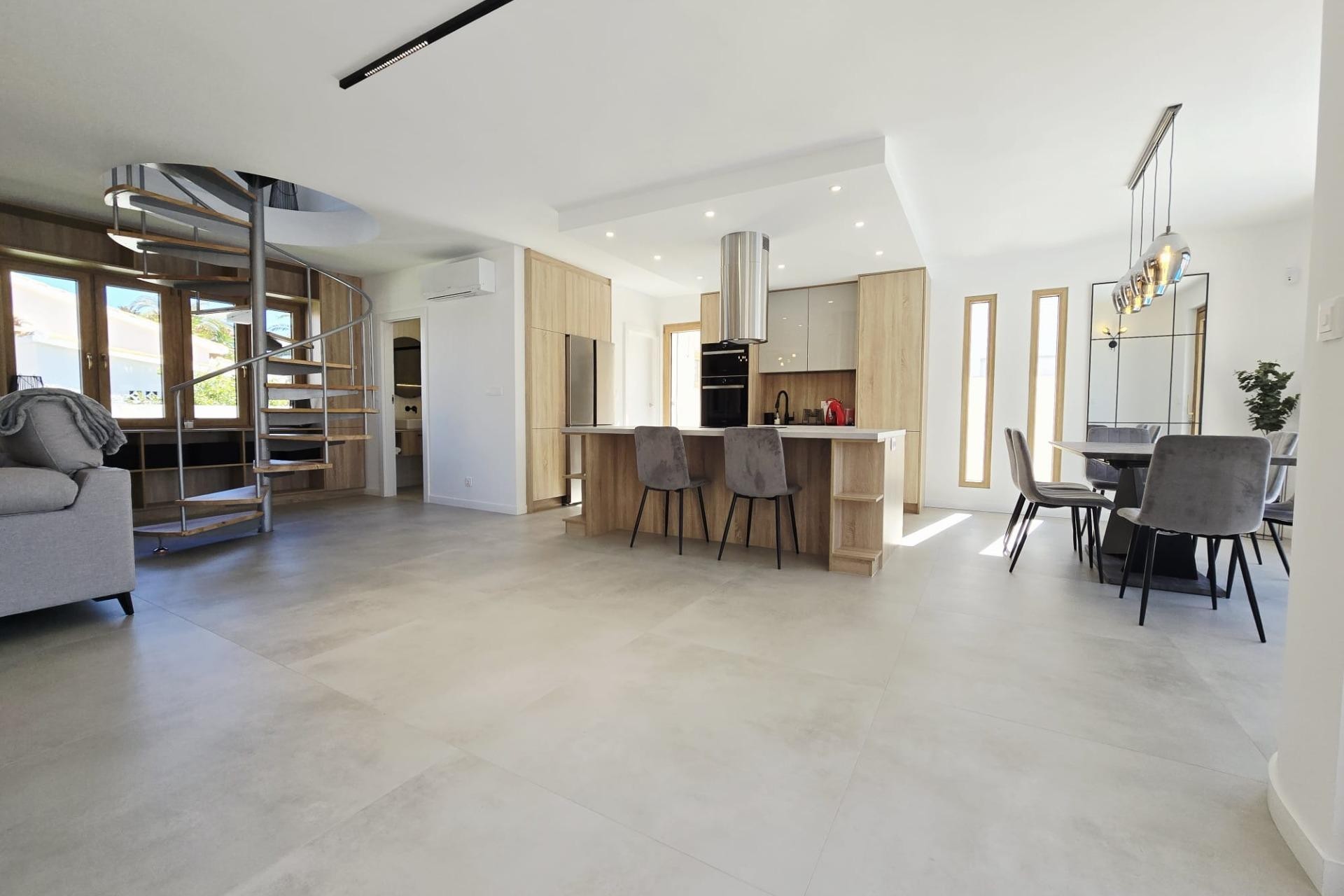 Reventa - Villa -
Orihuela Costa - Cabo Roig